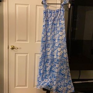 Gorgeous size small dress